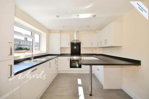 Pear Tree Avenue Ditton ME20 photo 2
