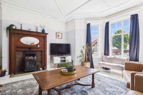 CAM01085G0-PR0597...