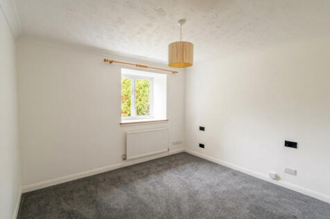 Peplow Close, West Drayton, UB7 photo 4