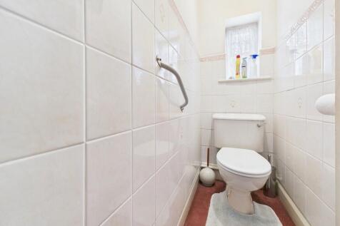 CAM02854G0-PR0352...