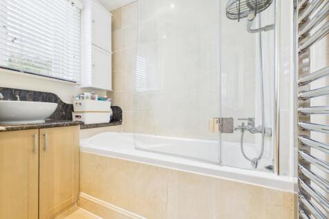 CAM02909G0-PR0424-STILL013