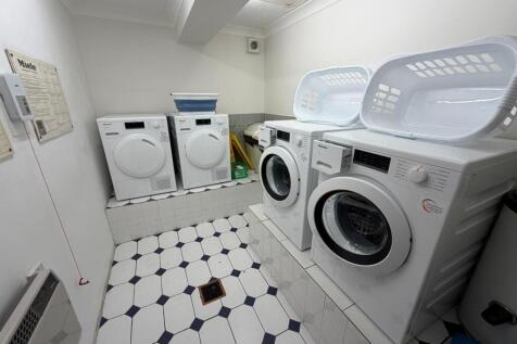 2 barton lodge laundry.jpg