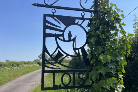 Lois Sign