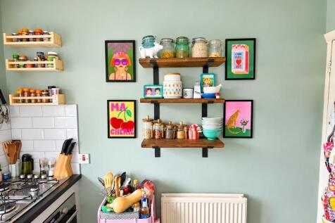 Kitchen angle 2
