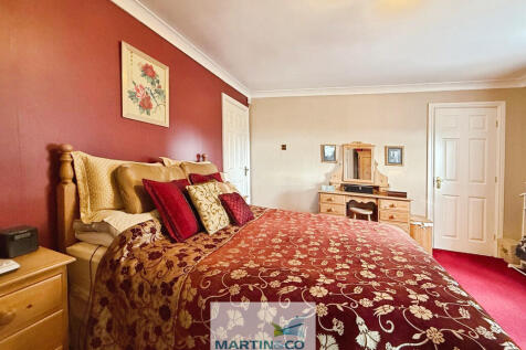 95bab4fb-6-4DB4-A...