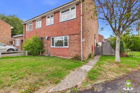 EweMove Basingstoke Braemar Drive External