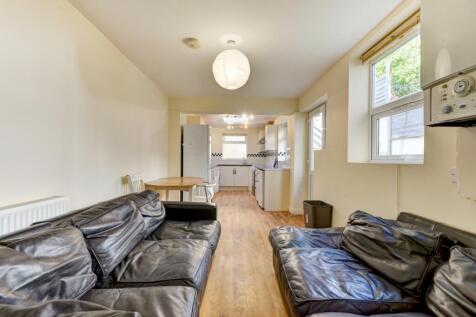 23 Hollingbury Road Lounge (2)