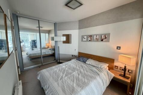 River Crescent, Waterside Way, NG2 photo 5