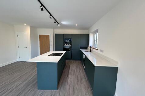 South Parade, Cleckheaton, West Yorkshire, BD19 photo 4