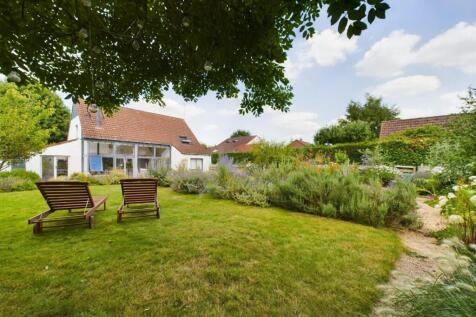 A SPECIAL PLACE TO BE.jpg