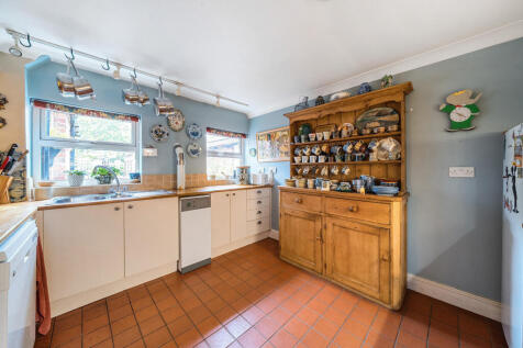 1364852-11-68eccb...