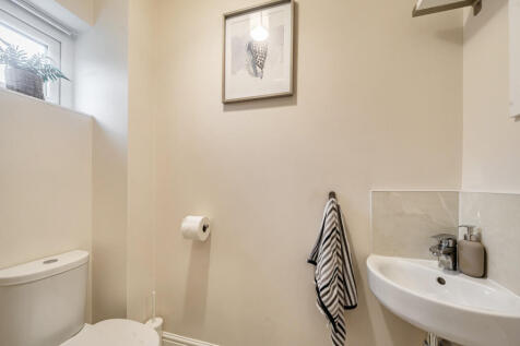 1313342-17-685ad7...