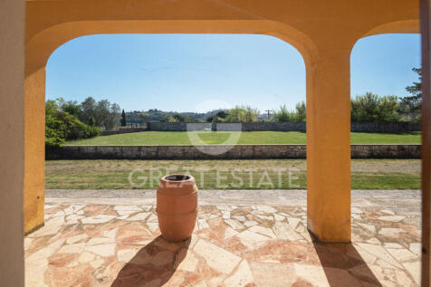 Interno
