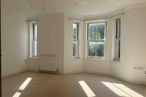 8, Salisbury Road, DT11 photo 4
