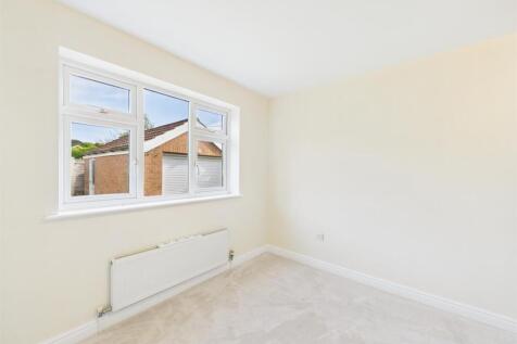 Bedroom: