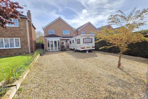 Sleaford, NG34 - property photo