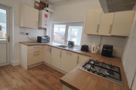 280 Whitchurch Road, Cardiff, CF14 photo 3