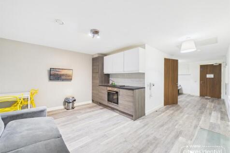 10 Leigh - Living Area.jpg