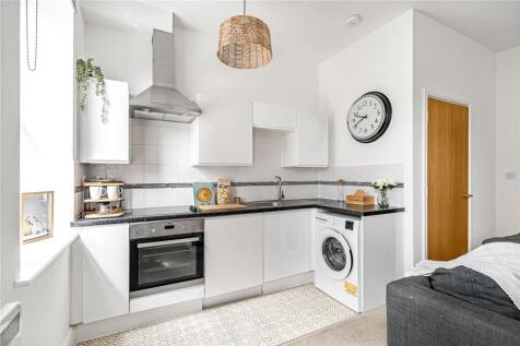 Reception/Kitchen