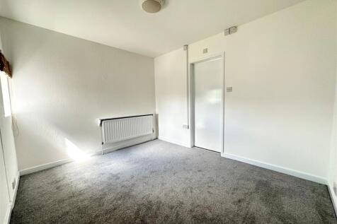bedrom 2.jpg