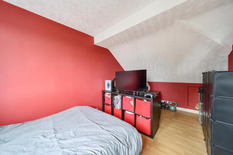 1330703-4-688b40d...