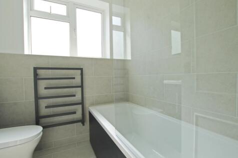 Barnes End, New Malden, KT3 photo 5