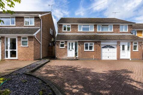 45 Leafield Road_13.jpg