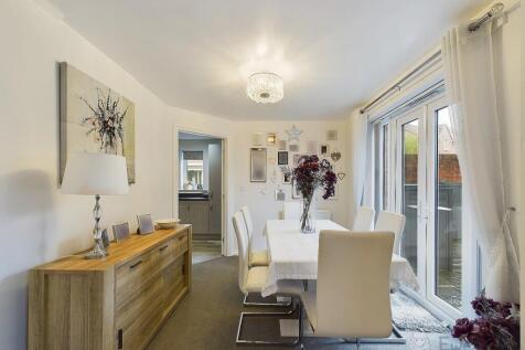 EweMove - Sycamore Drive - Dining Room