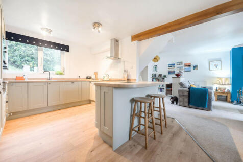 Kitchen / Living ...