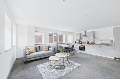 Kitchen &amp; Living area