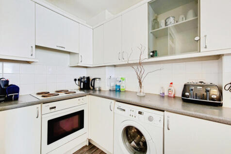 Amsterdam Road, London, E14 photo 4