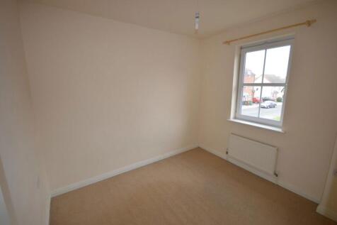 Farnborough Close photo 5