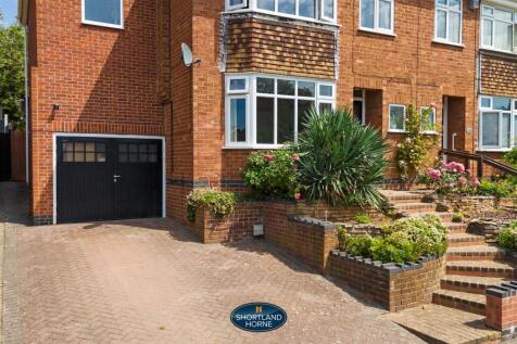 141 Maidavale Crescent (1 of 47).jpg