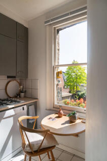 304172 - FLASK-WALK-36.jpg