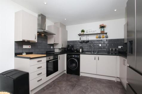Kitchen.JPG