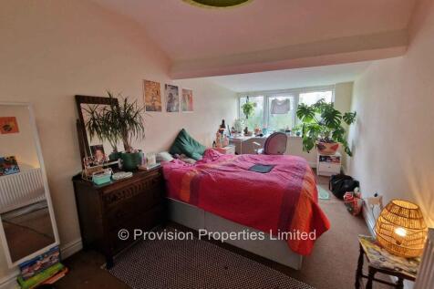 Moorland Avenue, Hyde Park, Leeds, LS6 photo 5