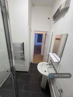 Shower Room With Storage