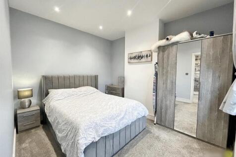 Liswerry road, Newport,  photo 4