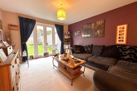 Lounge With French Doors 508