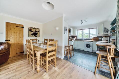 Dining Room &amp; Kitchen
