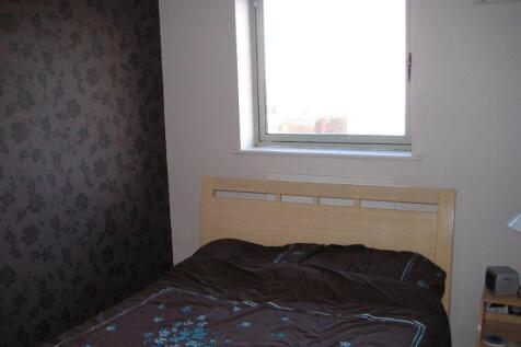 2 BEDROOM CANAL FACING APARTMENT WITH BALCONY AND PARKING photo 4