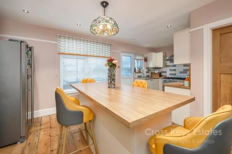 Open Plan Kitchen/Dining Room