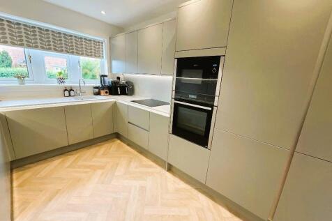 KITCHEN 11'6 X 8'4