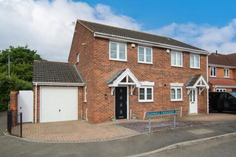 Wickford, SS12 - property photo
