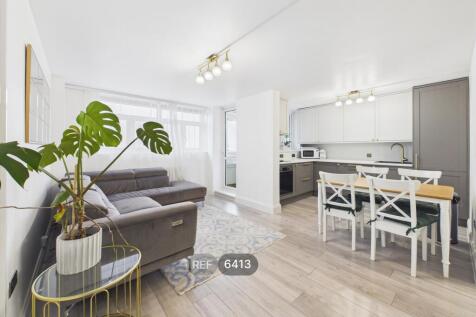 Kitchen &amp; Living area