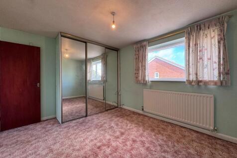 Master bedroom (1).jpg