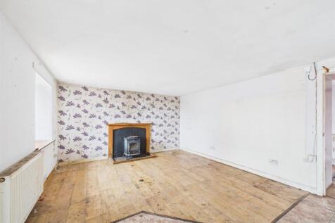 LOUNGE/KITCHEN