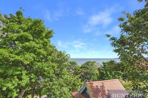 CAM03444G0-PR0136-STILL004.jpg