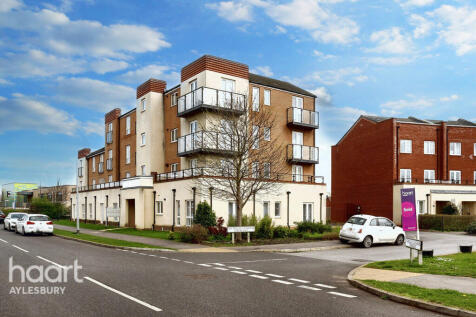 Aylesbury, HP18 - property photo