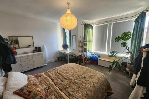 Bedroom 4.jpg